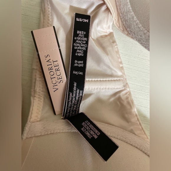 Victoria Secret Very Sexy Push Up Bra 34C VS Corset side Bra VS Push Up Bra 🆕 - Picture 11 of 16